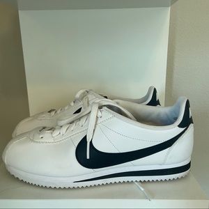 Nike Cortez Basic Shoe